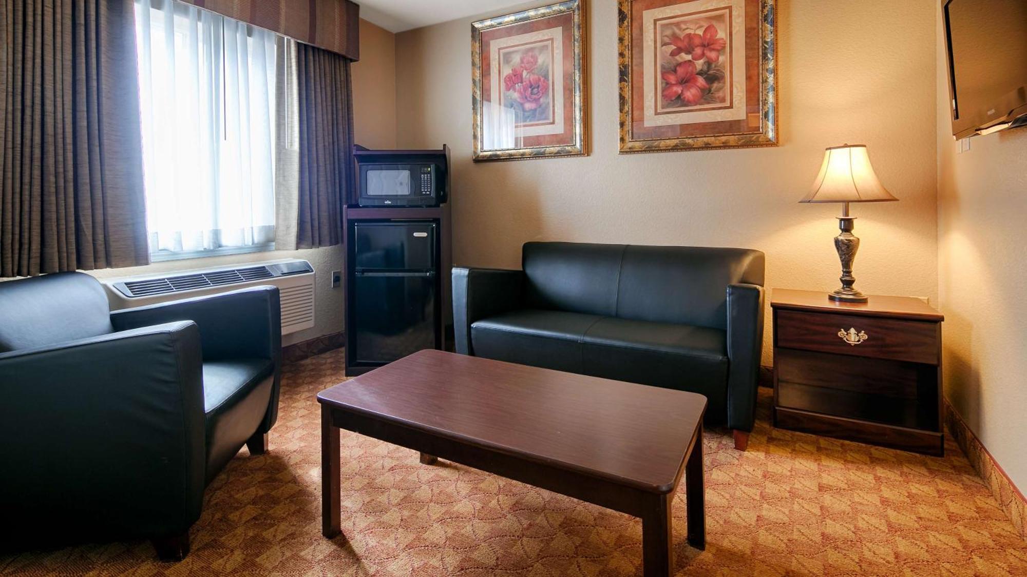 Western & Hotel Fallon
