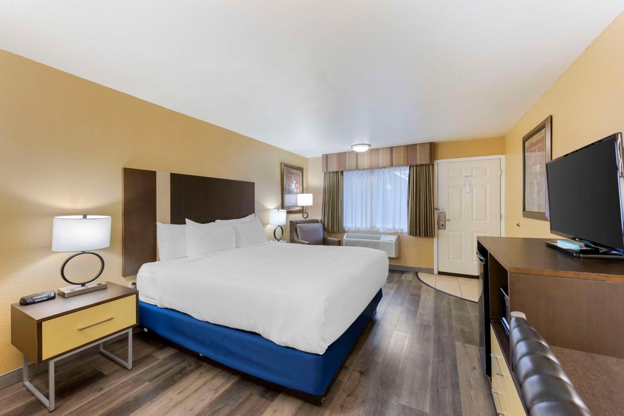 Hotel Western & 3*